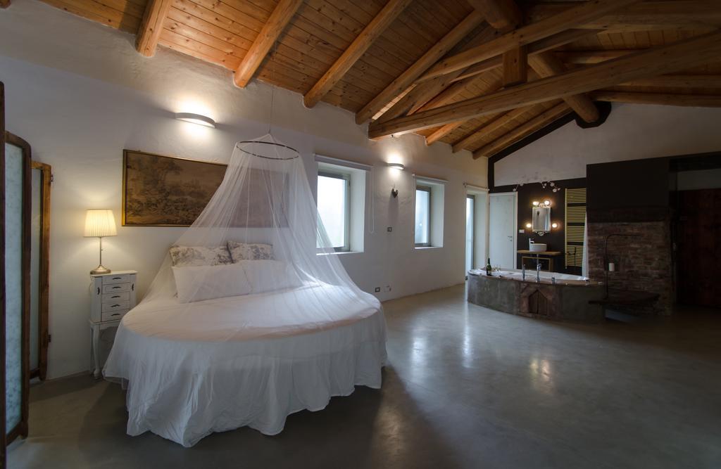 Il Riposo Bed and Breakfast San Damiano dʼAsti Eksteriør billede